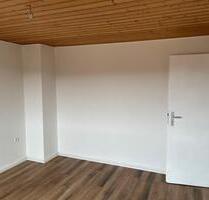 Schöne 3-Zimmer Dachgeschosswohnung in ALTENHAGEN zur Miete