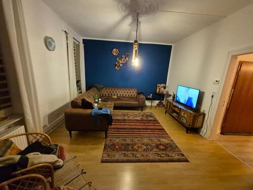 Foto - 4 Zimmer Altbauwhg. - 90qm - 1 Stock - Drägernähe