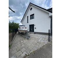 Doppelthaushälfte in Uetersen - 2.000,00&nbsp;EUR Kaltmiete, ca.&nbsp; 120,00&nbsp;m&sup2; in Uetersen (PLZ: 25436)