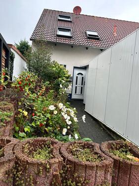 Foto - Reihenendhaus mit Garten & Garage