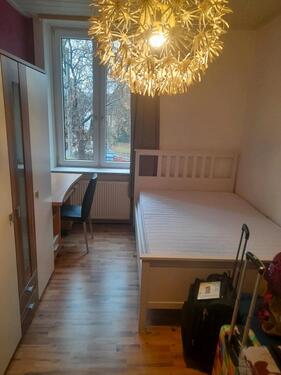 Foto - WG ZIMMER ZU VERMITEN - 600,00 EUR Kaltmiete,