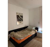 Nur für Frauen -WG Zimmer verfügbar bis Ende April 2026 - Bad Homburg vor der Höhe Gonzenheim