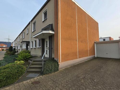 Foto - Reihenendhaus mit Garage in 47445 Moers