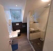 Schöne 3 Zimmerwohnung mit Balkon und Garage - Coburg