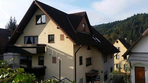 Foto - !Zu vermieten! Gepflegte renovierte 2,5 ZKB Wohnung im Gernsbach