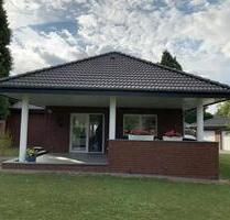Mit Provision! - Neuwertiger Bungalow auf großem Kaufgrundstück - Ahlen
