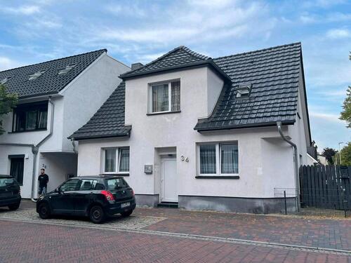 Foto - Haus zum Vermieten - 1.400,00&nbsp;EUR Kaltmiete, ca.&nbsp; 160,00&nbsp;m&sup2;