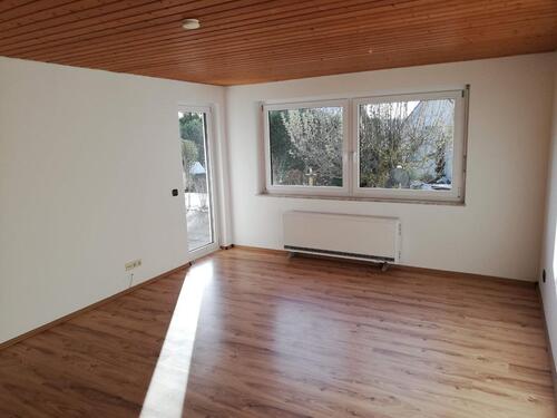 Foto - Helle ruhige 2 Zimmer Wohnung langfristig zu vermieten