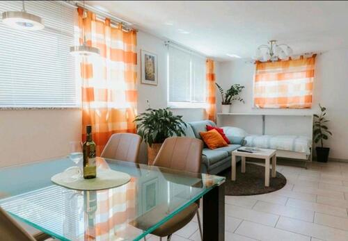 Foto - vollmöblierte 2 Zimmer-Wohnung - 1.000,00 EUR Kaltmiete, ca.  50,00 m²