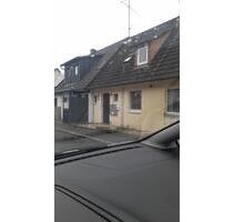 4 Zimmer Wohnung - 1.250,00 EUR Kaltmiete, ca.  90,00 m² in Sindelfingen (PLZ: 71063)