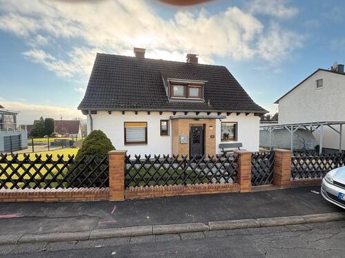 Foto - Haus Verkauf - 245.000,00&nbsp;EUR Kaufpreis, ca.&nbsp; 132,00&nbsp;m&sup2;