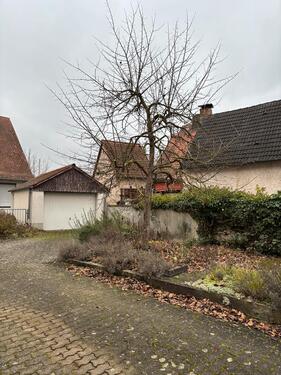 Foto - Haus in Kemmern mit 8 Zimmern und kleinen Garten und Garage