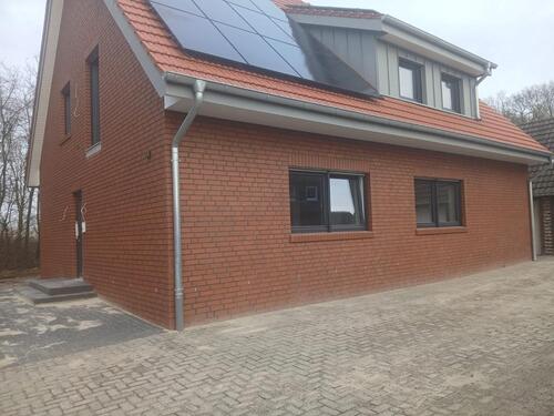 Foto - Schicke OG Wohnung inkl. zwei Stellplätze und Balkon zu vermieten