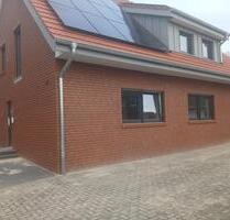 Schicke OG Wohnung inkl. zwei Stellplätze und Balkon zu vermieten - Freren