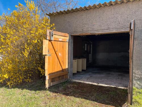 Foto - Garagen in Selpin zu vermieten - 30,00&nbsp;EUR Miete,