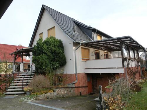 Foto - Geräumige Doppelhaushälfte mit Keller # Seenähe Neustadt-Glewe