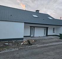 Kernsaniert 3-Zimmer-Wohnung mit Balkon - Kirchhundem