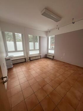 Foto - Gewerbefläche zu vermieten - Kücknitz