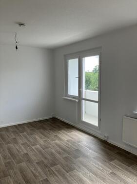 Foto - Renovierte 3 Zimmer mit Dusche ab sofort