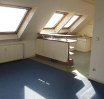 Gemütl. DG-Wohnung, bezugsfrei - 69.000,00 EUR Kaufpreis, in Essen (PLZ: 45356) Stadtbezirk IV