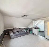 Gemütliche 2-Zimmer-Dachgeschosswohnung in zentraler Lage von Neumünster-Wittorf