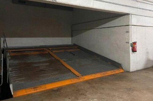 Foto - TG-Stellplatz, Doppelparker oben, Regensburg Nähe Uni,