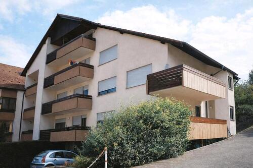 Foto - Sanierungsobjekt mit Potenzial: 3-Zimmer-Wohnung mit Balkon