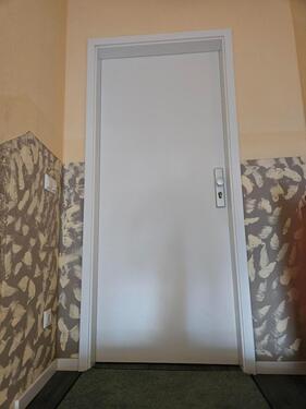 Foto - Neu sanierte 2 Zimmerwohnung mit Einbauküche