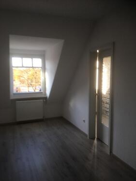 Foto - Dachgeschosswohnung mit Loggia - 350,00 EUR Kaltmiete,
