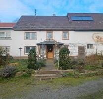 Wohnhaus mit Scheune und Stall, Bauernhof, Mehrgenerationenhaus - Gaugrehweiler