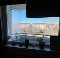 Anfragestopp! 2 Raumwohnung mit Balkon - Erfurt Kühnhausen