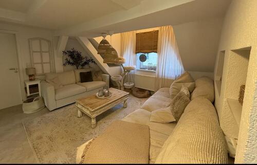 Foto - Charmante, renovierte 3,5 Zimmer Wohnung in zentraler Lage