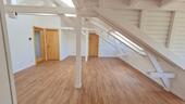Foto - 3-Raum Dachgeschossswohnung - 1.290,00 EUR Kaltmiete,