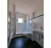 Demnächst verfügbar! Vollständig renovierte 2-Zimmer-Wohnung mit Balkon & modernem Badezimmer in ruhiger Lage - Bergkamen