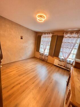Foto - 5 Zimmer Erdgeschoßwohnung zur Miete in Wilkau-Haßlau