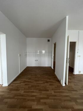 Foto - 2 Zimmer. Innenstadt um die Ecke. Saale ganz nah.