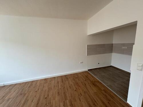 Foto - Helle 3 Zimmer Wohnung mit offener Küche in zentraler Lage