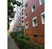 Ruhige 3 Raum Wohnung,63qm,teilmöbliert,EBK,Balkon Keller - Berlin Lichtenberg