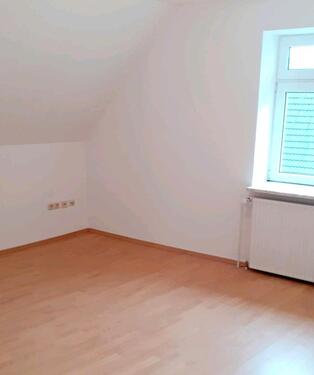 Foto - Haus zur Miete - 1.300,00 EUR Kaltmiete,