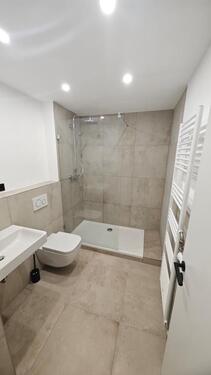 Foto - Möbliertes WG-Zimmer (10 qm) in komplett sanierter WG