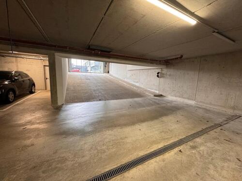 Foto - Garage Stellplatz 2,10m Einfahrtshöhe