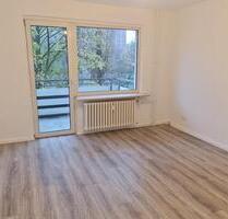 Renovierte 3-Zimmer-Wohnung mit Balkon zu vermieten! - Duisburg Laar