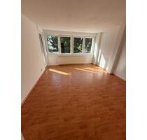 Bezugsfrei von Privat! Helle 3-Zimmer-Wohnung mit EBK und Loggia - Buchholz in der Nordheide