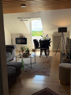 Foto - Drei Zimmer Wohnung - 1.100,00&nbsp;EUR Kaltmiete, ca.&nbsp; 85,00&nbsp;m&sup2;