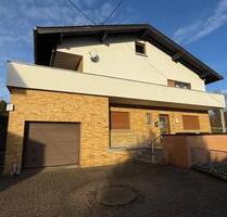 KÖWI. THOMASBERG, schönes geräumiges freist. Einfam. Haus mit ca. 144 m² WNfl, 4 Zi. 2 Bäder, Garten - Königswinter