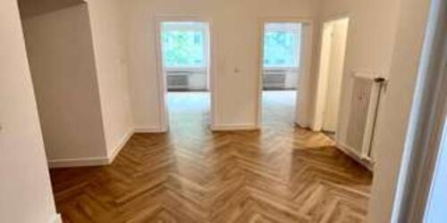 Foto - Schöne 3-Zimmer Wohnung -mit XXL Balkon& Fischgrätparket