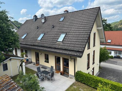 Foto - Perfektes Doppelhaus für Familie und Gewerbe unter einem Dach
