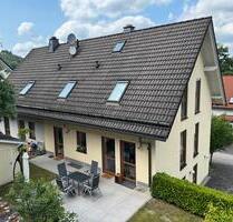 Perfektes Doppelhaus für Familie und Gewerbe unter einem Dach - Lennestadt