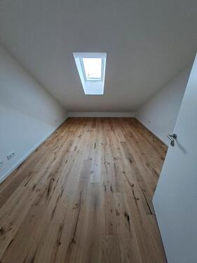 Foto - Neuwertiges 4,5 Zi Reihenmittellhaus Erstbezug nach Sanierung