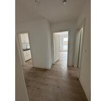 Moderne Dachgeschosswohnung | EBK | großer Balkon - Wriezen